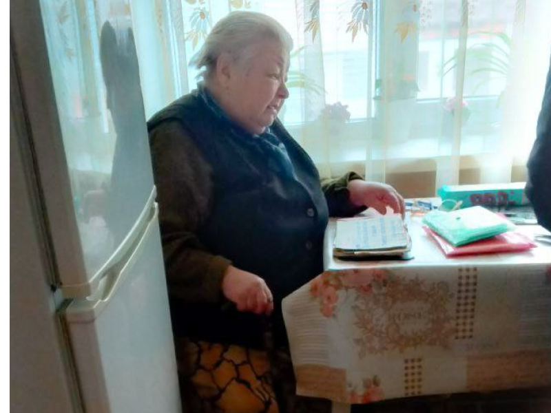 Более 30 продуктовых наборов доставили вчера маломобильным жителям города Каховки.
