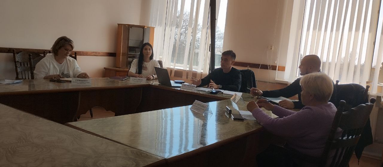 Состоялось плановое заседание комиссии по делам несовершеннолетних и защите их прав администрации Каховского муниципального округа.