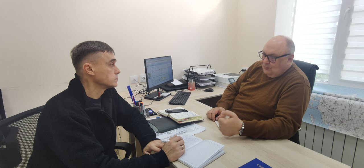 Заместитель главы Каховской администрации Игорь Бжезицкий провел встречу с исполняющим обязанности первого заместителя министра здравоохранения Херсонской области Владимиром Ларионовым.