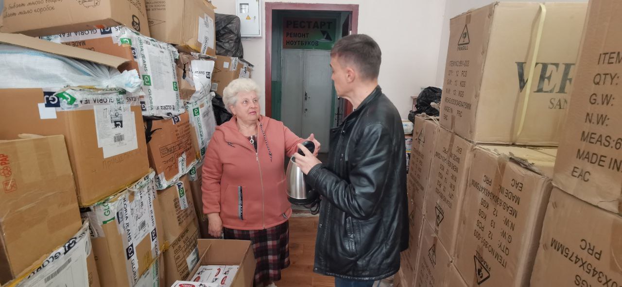 В Каховку поступила партия гуманитарной помощи от &quot;Народного фронта&quot;.
