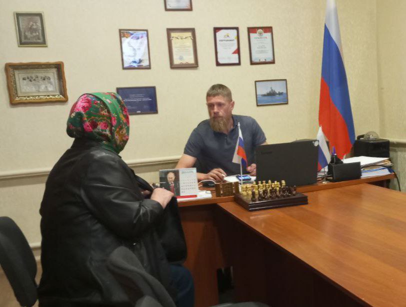 Начальник Малокаховского территориального отдела Роман Назаров провел личный прием граждан.