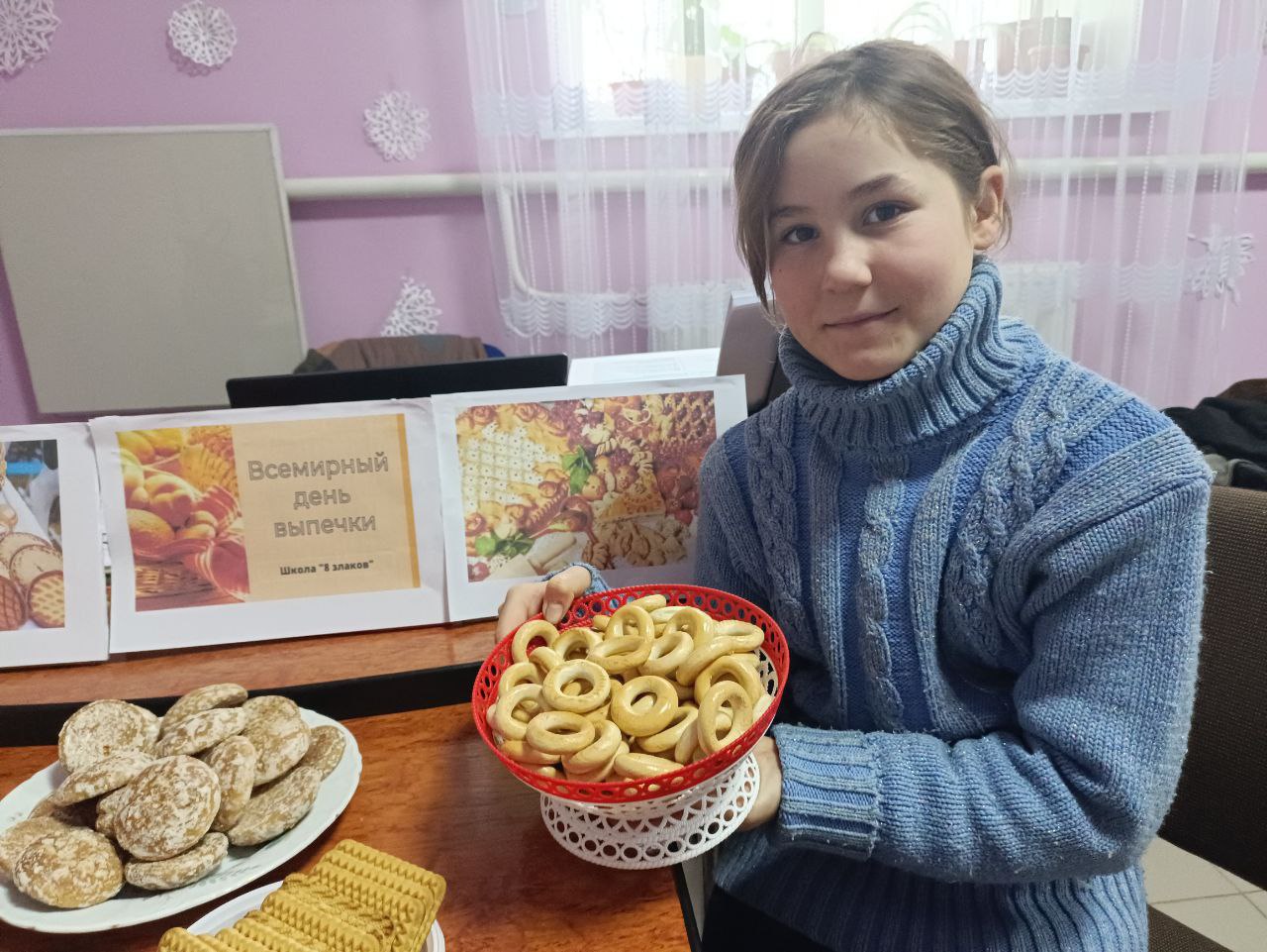 В Богдановском сельском клубе прошло увлекательное мероприятие «Чтение и выпечка», посвященное дню выпечки и печенья.