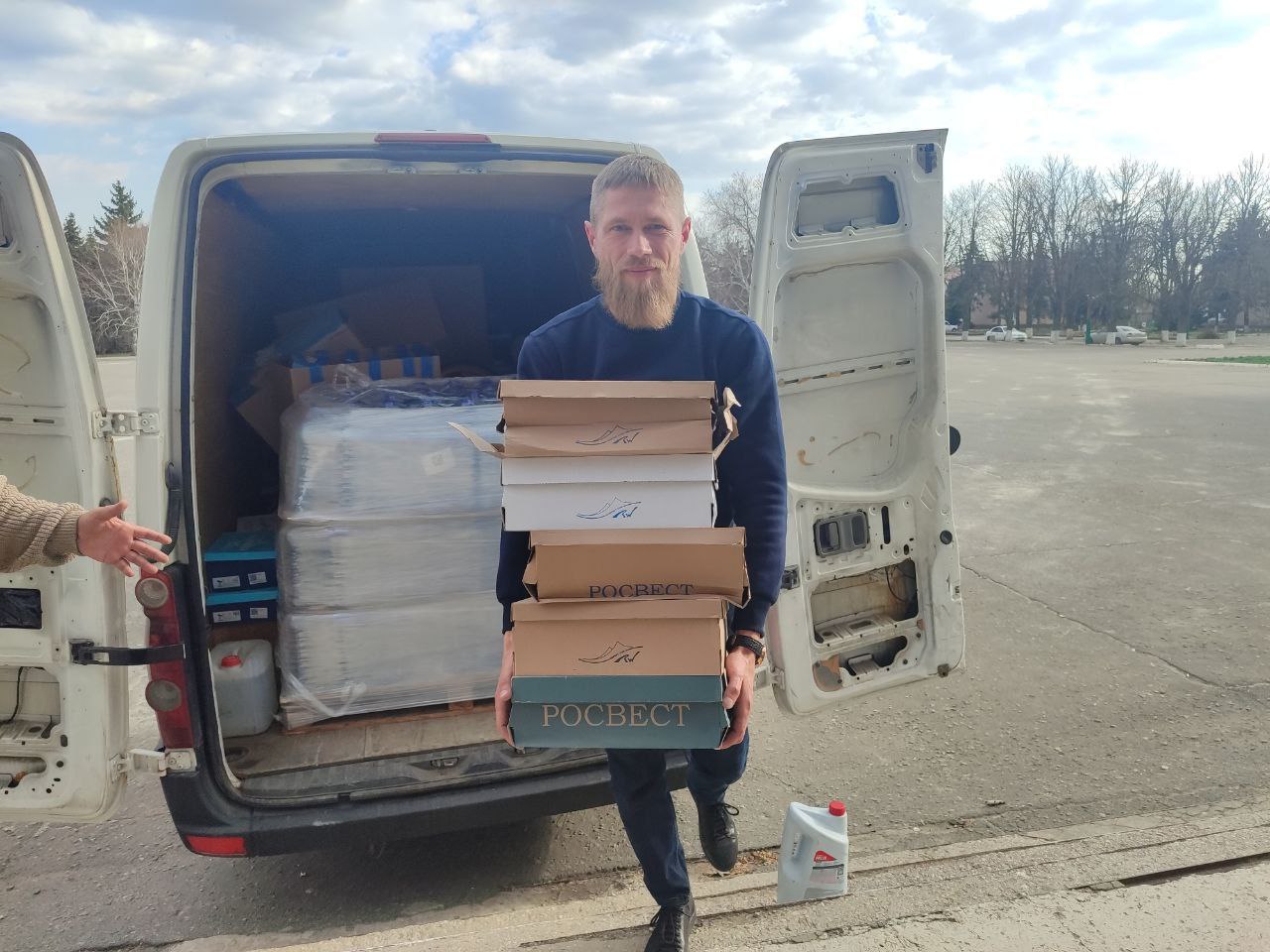 &quot;Союз матерей Херсонской области&quot; передал партию гуманитарной помощи в село Малокаховка.