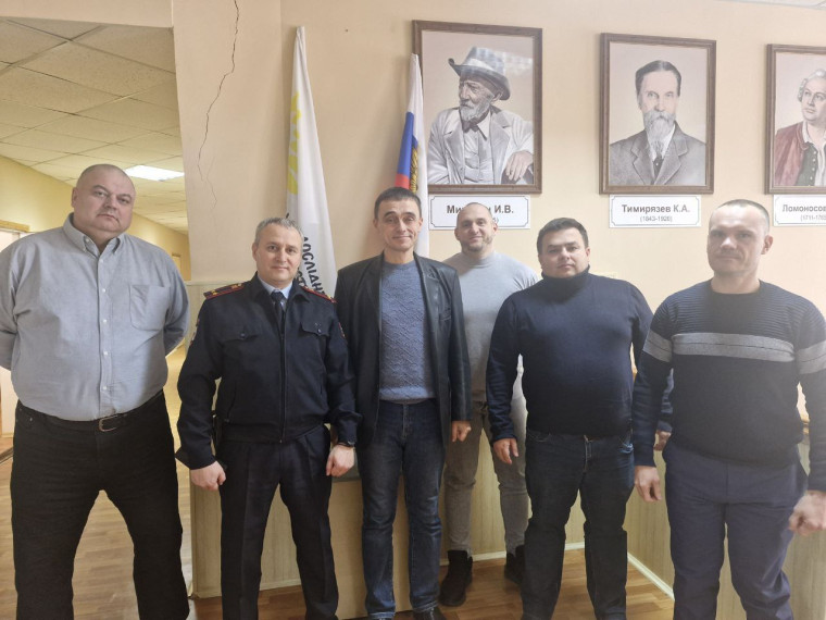 В Каховском округе состоялось первое заседание комиссии администрации по делам несовершеннолетних и защите их прав. В Каховском округе состоялось первое заседание комиссии администрации по делам несовершеннолетних и защите их прав.
