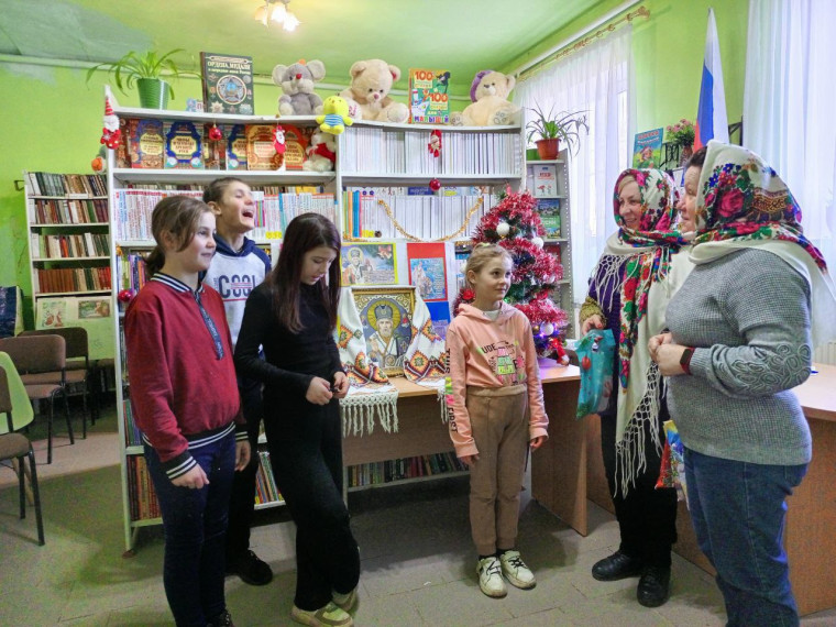 Богдановском учреждении культуры отметили День Николая Чудотворца. Богдановском учреждении культуры отметили День Николая Чудотворца.