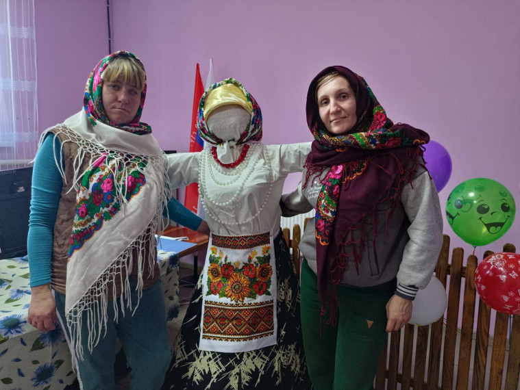 В Богдановском сельском клубе прошли весёлые посиделки «Как на Масляной неделе». В Богдановском сельском клубе прошли весёлые посиделки «Как на Масляной неделе».