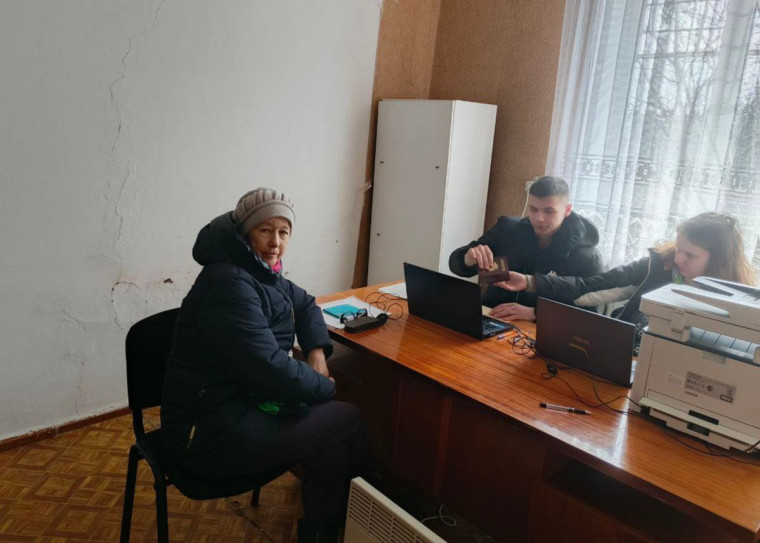 Мобильный социальный офис продолжает свою работу. Мобильный социальный офис продолжает свою работу.