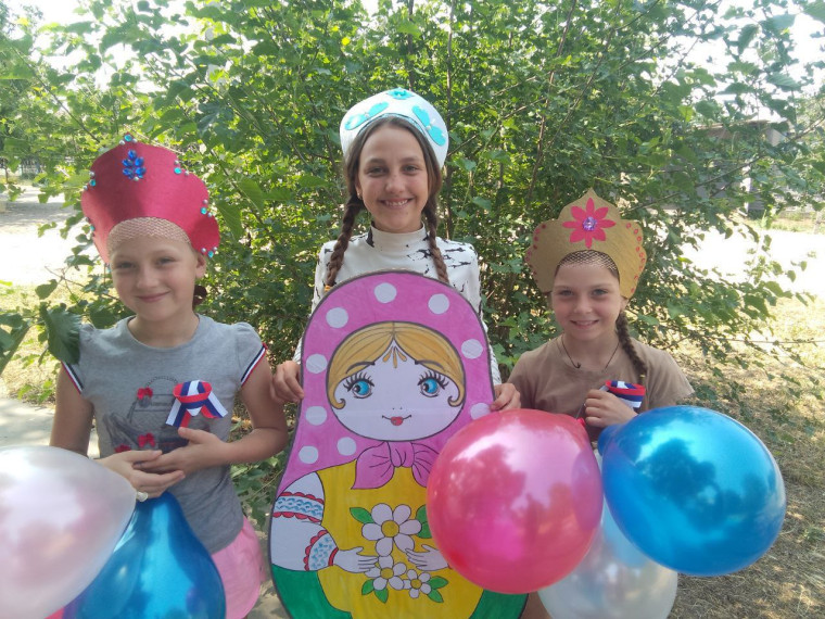 В Каменском территориальном отделе прошел конкурс на лучший кокошник и матрешку среди учреждений культуры. В Каменском территориальном отделе прошел конкурс на лучший кокошник и матрешку среди учреждений культуры.