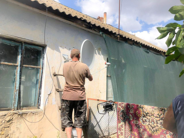 В Каховском округе уже установили более 3000 антенн ТВ «Русский мир». В Каховском округе уже установили более 3000 антенн ТВ «Русский мир».