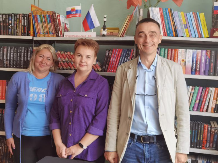 Развитие сельских учреждений культуры в фокусе внимания Каховского округа. Развитие сельских учреждений культуры в фокусе внимания Каховского округа.
