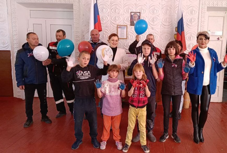 Семеновский ТОС "Не словами, а делами" провел мероприятие, посвященное Дню народного единства!. Семеновский ТОС "Не словами, а делами" провел мероприятие, посвященное Дню народного единства!.